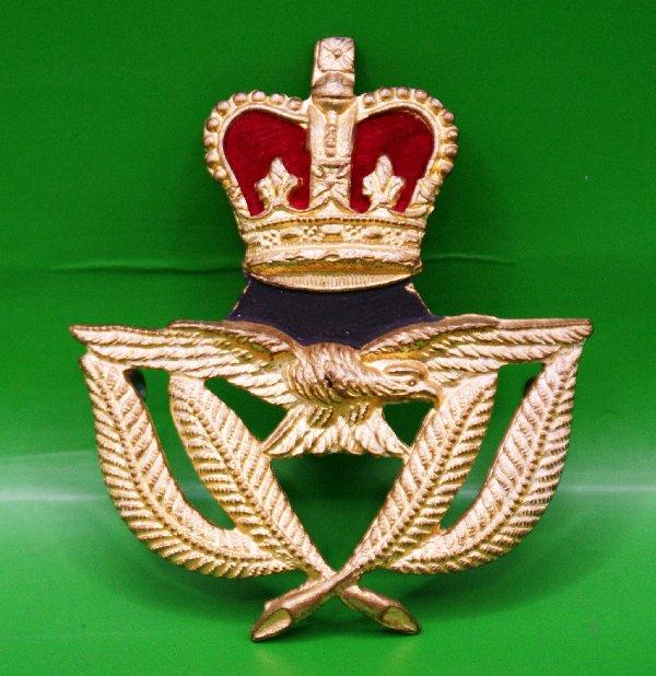 RAF Warrant Officers Insignia Cap Badge.