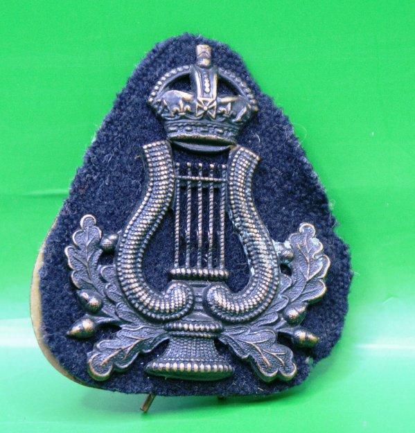 British Army Bandsman Cap Badge with Back Plate